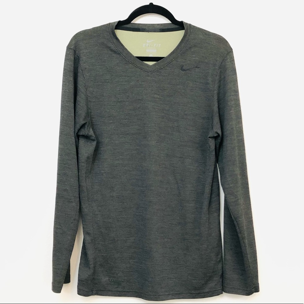 NIKE Dri-Fit Sweater